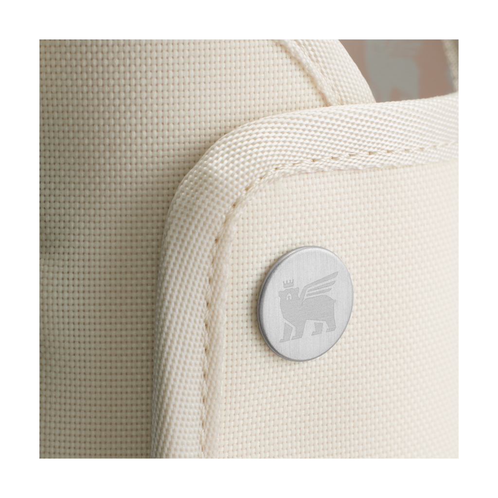 The All Day 40 OZ Quencher Carry-All - Daily Sip Essential