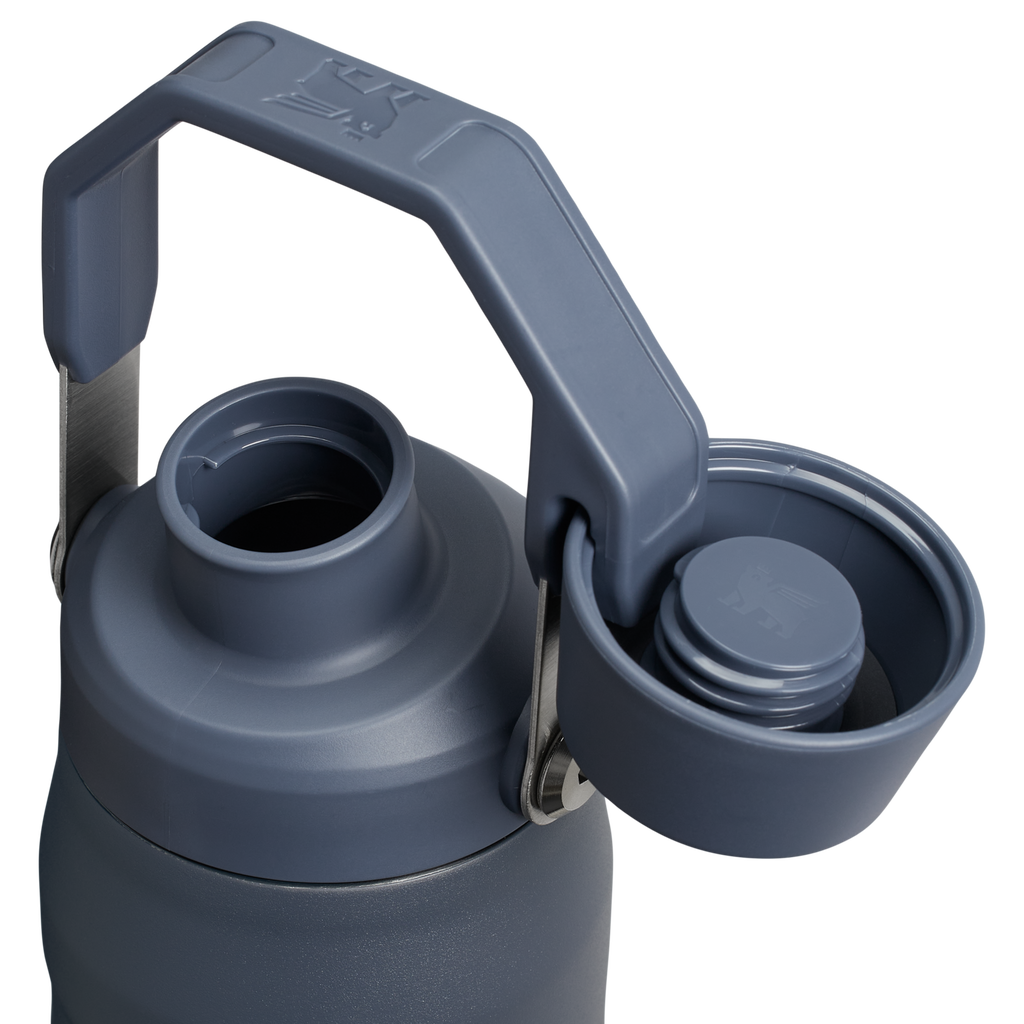 IceFlow™ Bottle with Fast Flow Lid | 24 OZ - Stanley Create - Travel Ready