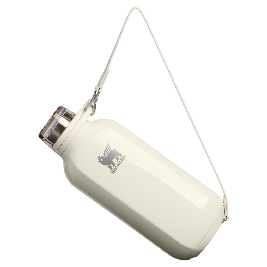 The Stanley Clutch Bottle | 16 OZ - Stanley for Home